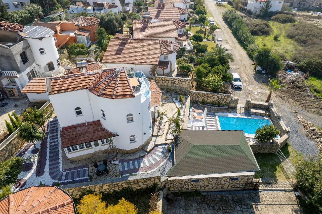 Luksuriøs 5+1 Bjergudsigt Villa i Turkler, Alanya