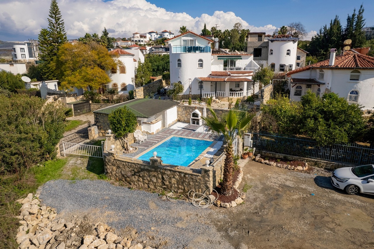 Luksuriøs 5+1 Bjergudsigt Villa i Turkler, Alanya