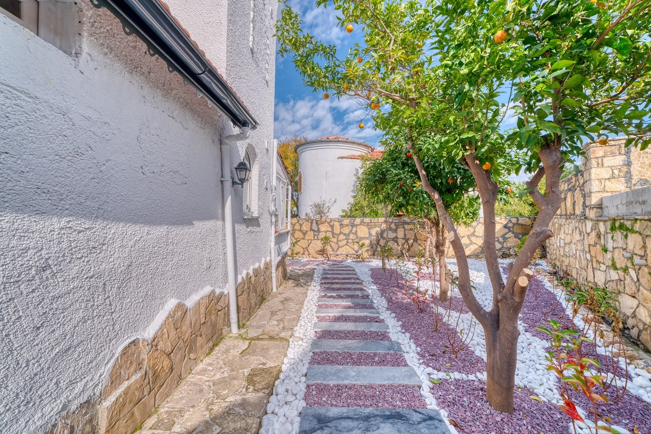 Luksuriøs 5+1 Bjergudsigt Villa i Turkler, Alanya