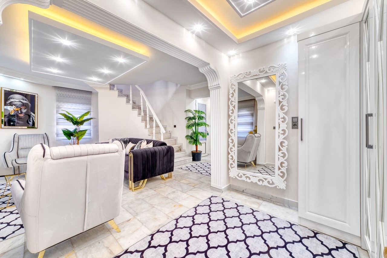 Luksuriøs 5+1 Bjergudsigt Villa i Turkler, Alanya