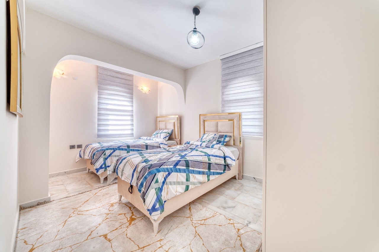 Luksuriøs 5+1 Bjergudsigt Villa i Turkler, Alanya