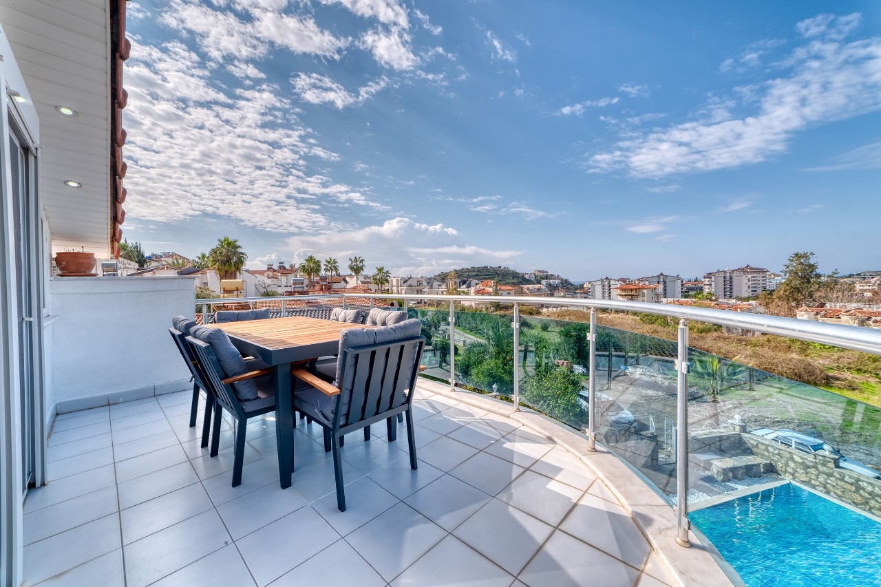 Luksuriøs 5+1 Bjergudsigt Villa i Turkler, Alanya