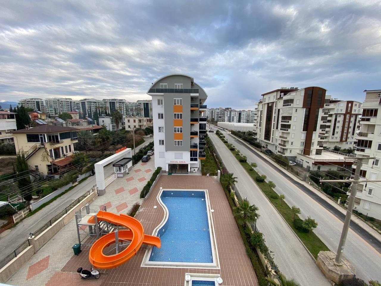 Luxuriöses 3+1 Penthouse mit Bergblick in Avsallar, Alanya