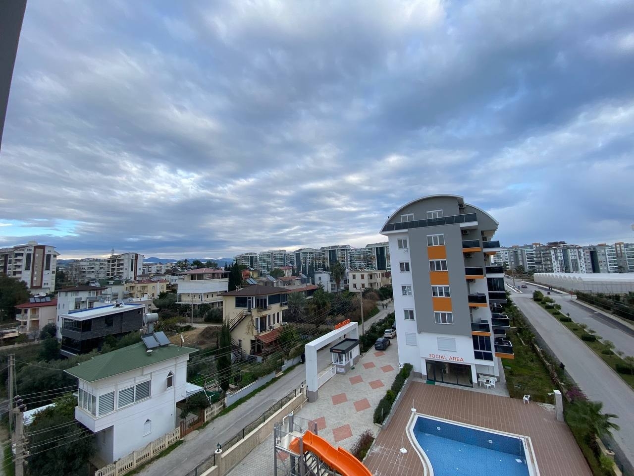 Luxuriöses 3+1 Penthouse mit Bergblick in Avsallar, Alanya