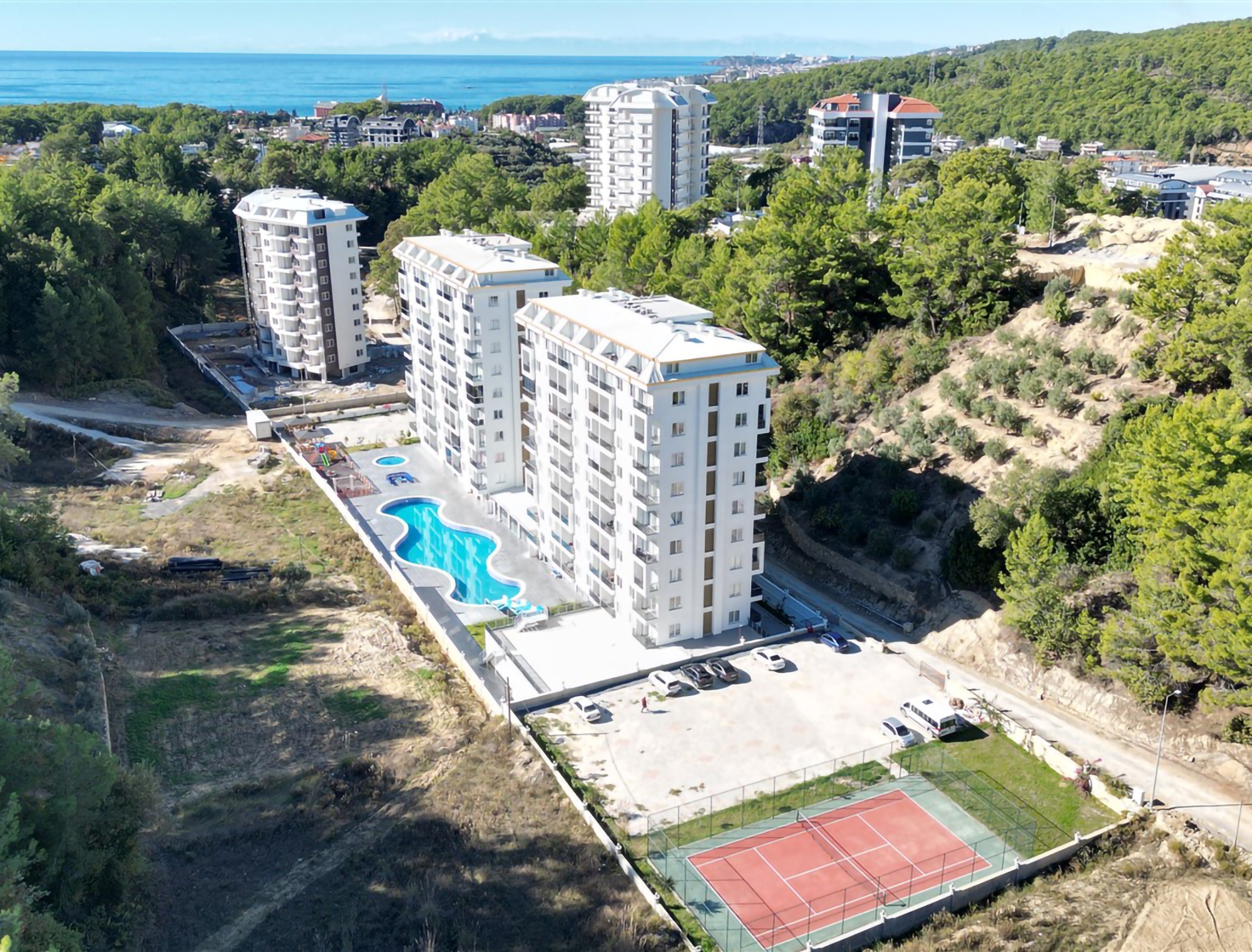Moderni 1+1 asunto vuorinäköalalla Avsallarissa, Alanyassa
