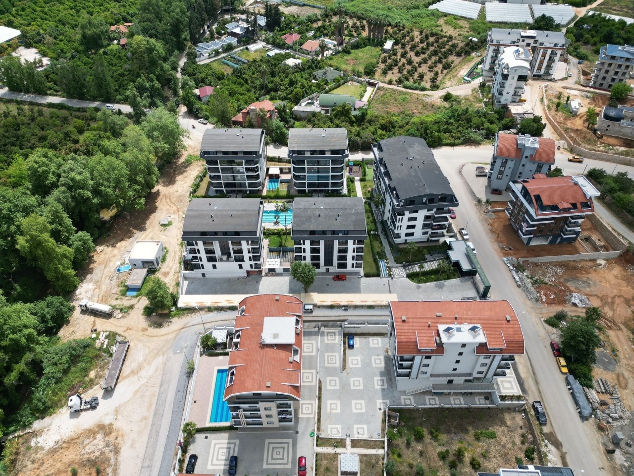 Lyxig 3+1 Lägenhet med bergsutsikt i Alanya - Oba