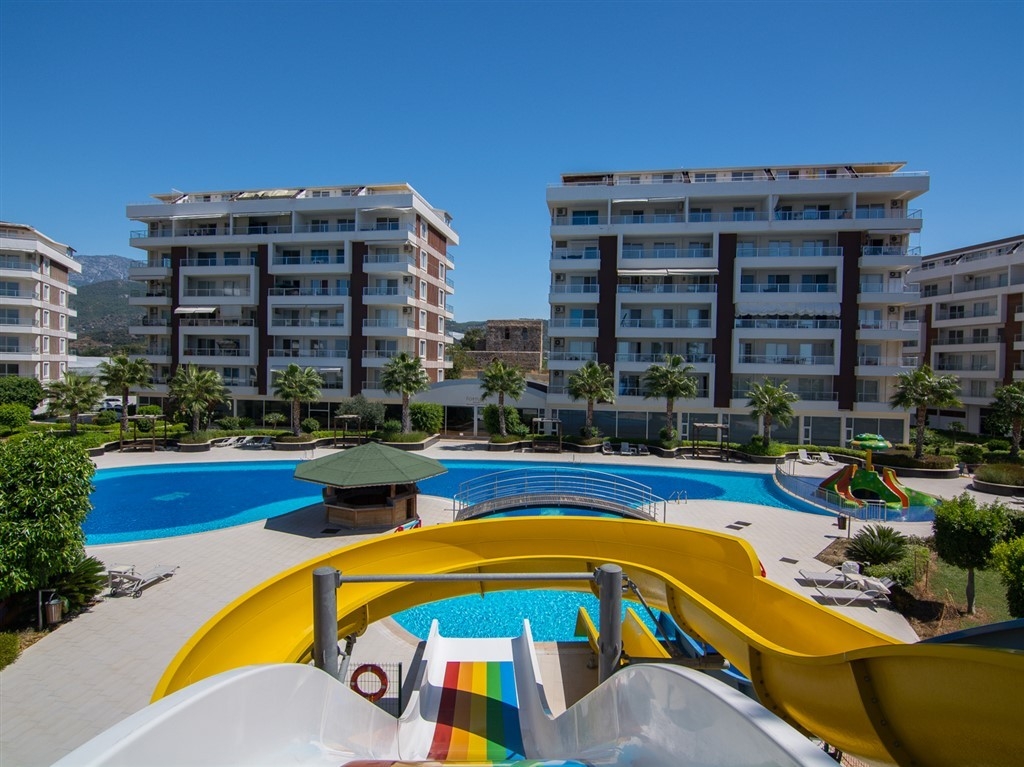 Luksuriøs 2+1 leilighet med fjellutsikt i Demirtas, Alanya