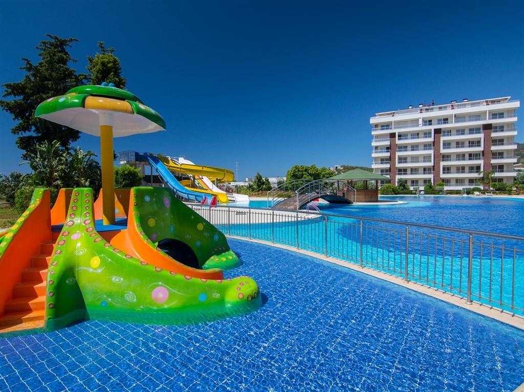 Luksuriøs 2+1 leilighet med fjellutsikt i Demirtas, Alanya