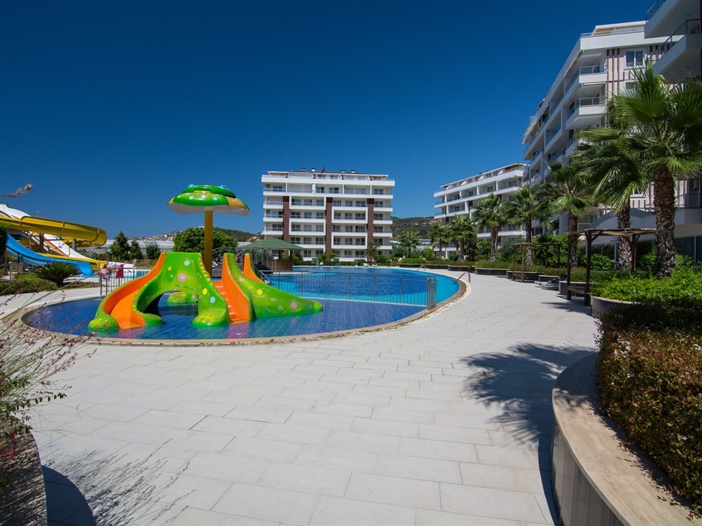 Luksuriøs 2+1 leilighet med fjellutsikt i Demirtas, Alanya