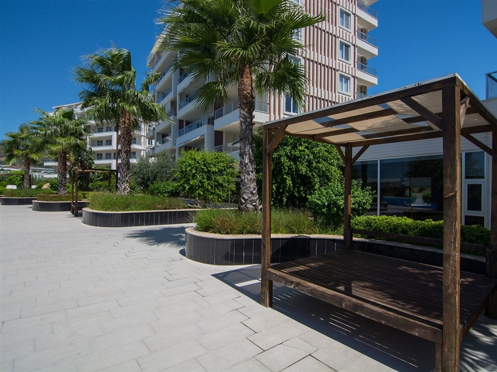 Luksuriøs 2+1 leilighet med fjellutsikt i Demirtas, Alanya