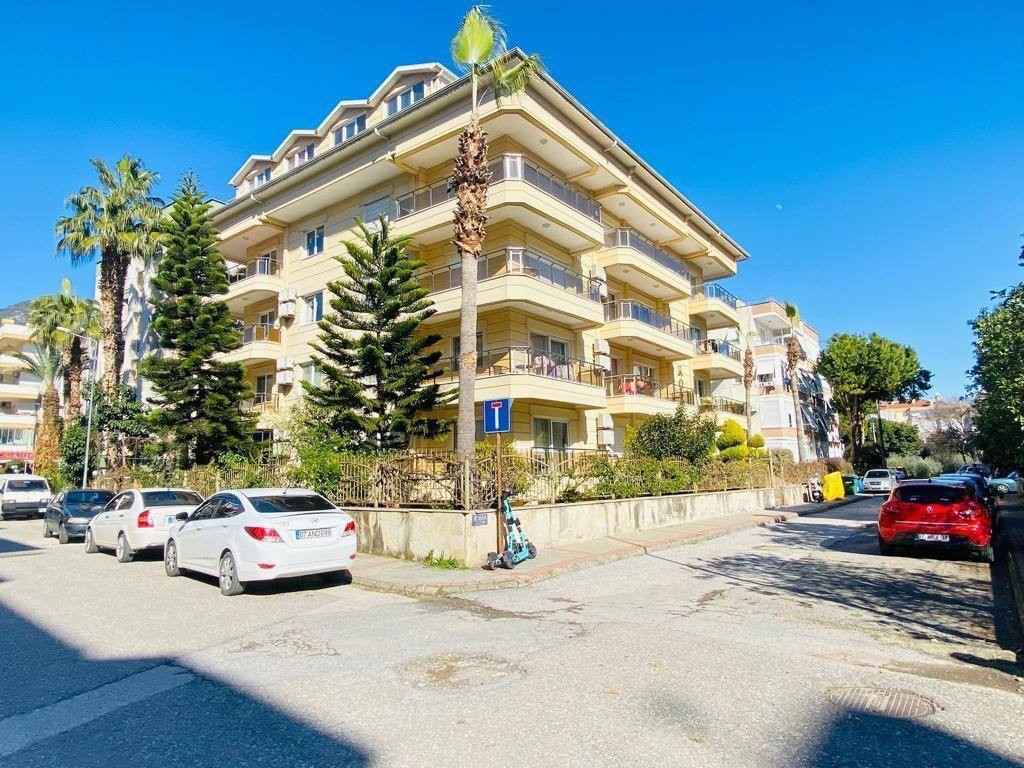 Luxuriöses 1+1 Apartment mit Bergblick im Zentrum von Alanya