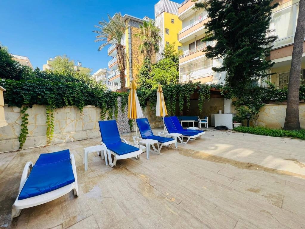Luxuriöses 1+1 Apartment mit Bergblick im Zentrum von Alanya