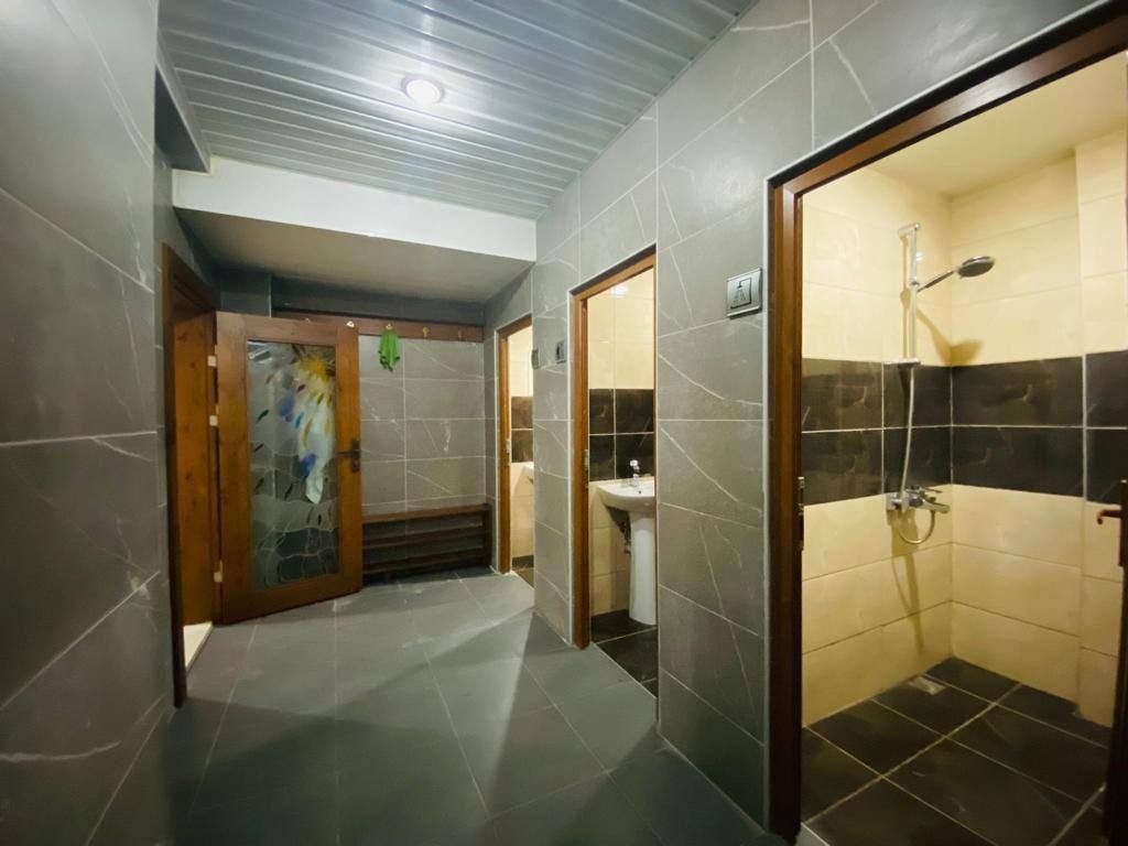 Luxuriöses 1+1 Apartment mit Bergblick im Zentrum von Alanya