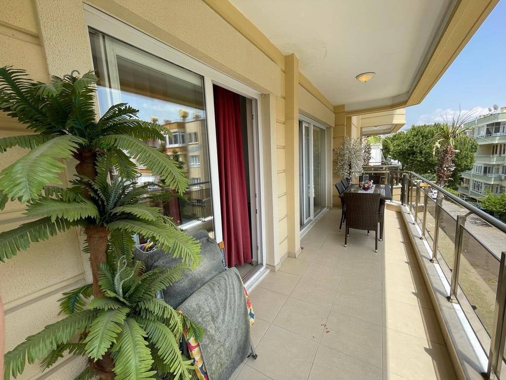 Luxuriöses 1+1 Apartment mit Bergblick im Zentrum von Alanya