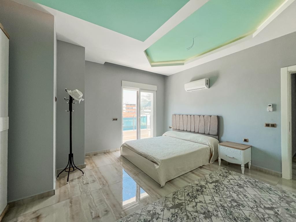 Ylellinen 3+1 huoneisto meri- ja vuorinäköalalla, Alanya - Mahmutlar