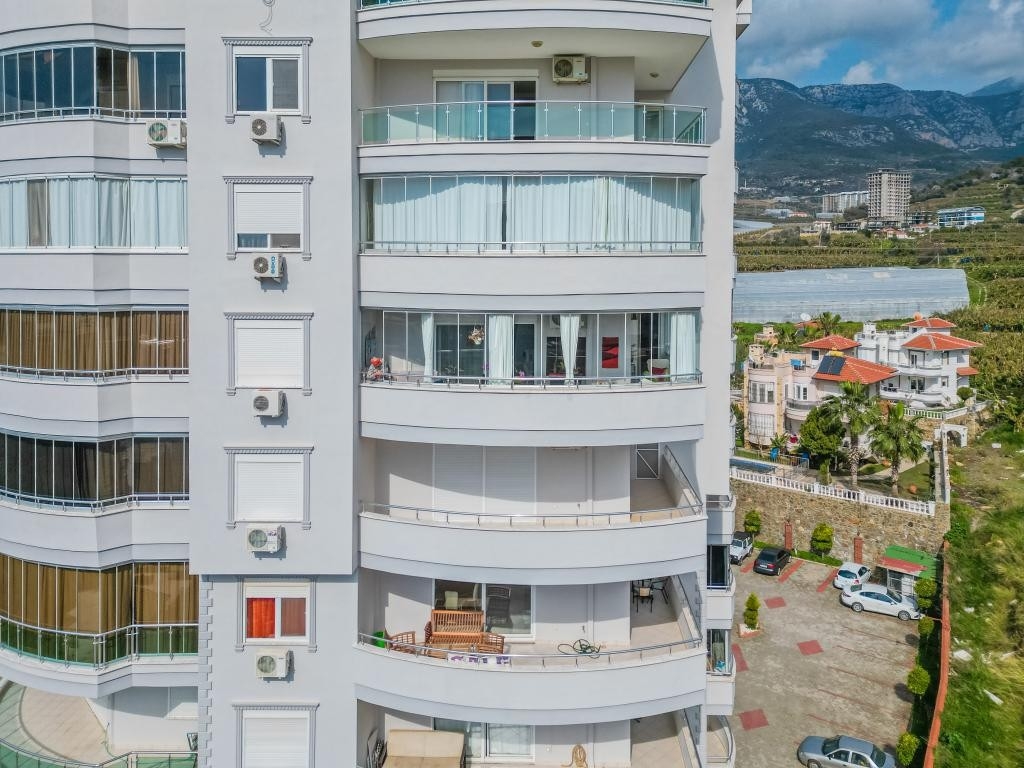 Luxury 2+1 Apartment with Sea and Mountain Views in Mahmutlar, Alanya