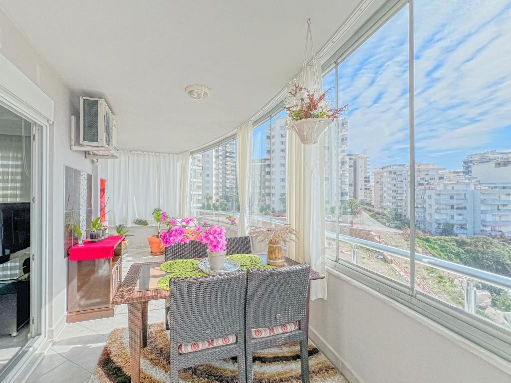 Luxury 2+1 Apartment with Sea and Mountain Views in Mahmutlar, Alanya