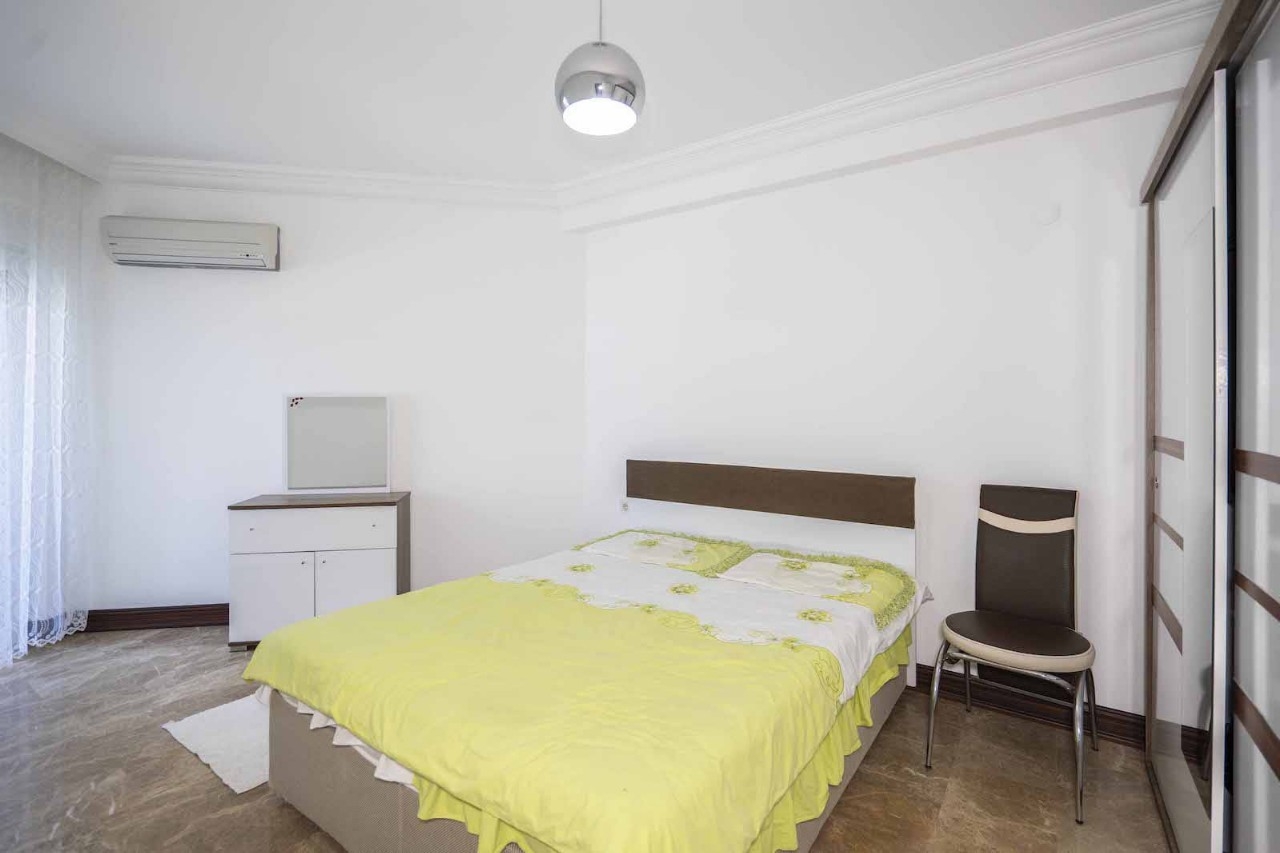 Ylellinen 1+1 huoneisto vuorinäköalalla, Alanya-Kestel