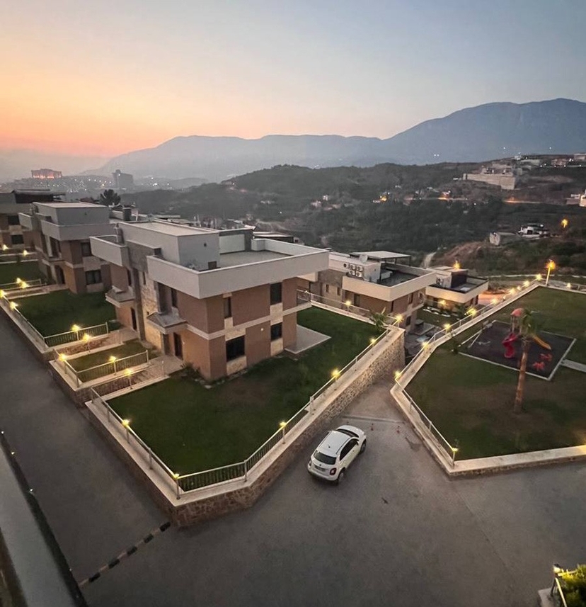 Luxury 4+1 Mountain View Villa in Kargicak, Alanya