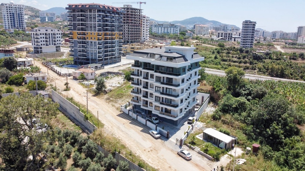 Luxuriöse 3+1 Penthouse mit Bergblick in Mahmutlar