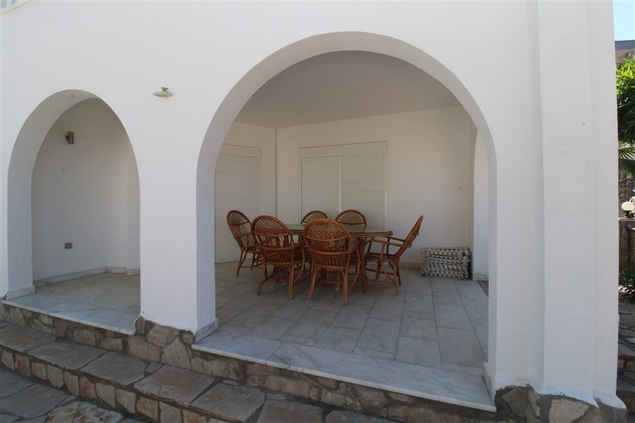 Luksuriøs 3+1 Villa med Sjø- og Fjellutsikt i Kargicak, Alanya