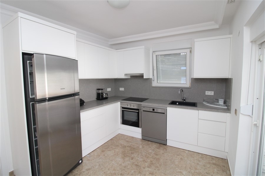Luksuriøs 3+1 Villa med Sjø- og Fjellutsikt i Kargicak, Alanya