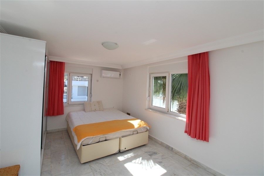 Luksuriøs 3+1 Villa med Sjø- og Fjellutsikt i Kargicak, Alanya