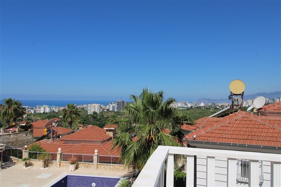 Luksuriøs 3+1 Villa med Sjø- og Fjellutsikt i Kargicak, Alanya