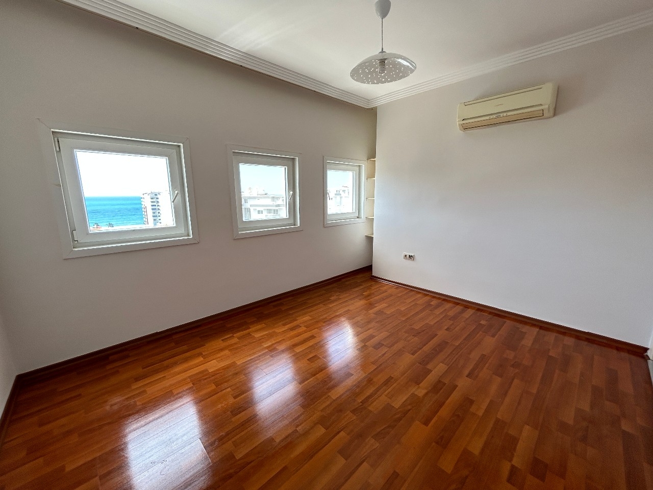 Luxuriöses 3+1 Penthouse mit atemberaubendem Blick, Alanya - Mahmutlar