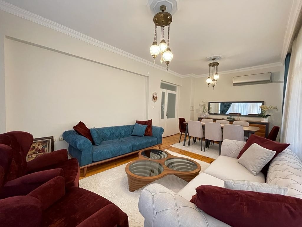 Bergblick 2+1 Wohnung im Zentrum von Alanya