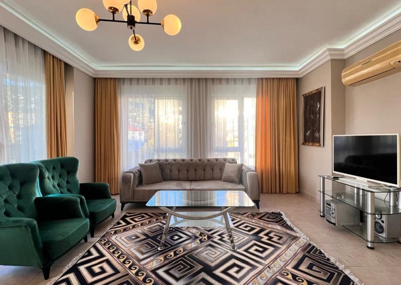 Modern 2+1 Apartment with Mountain View in Alanya Center