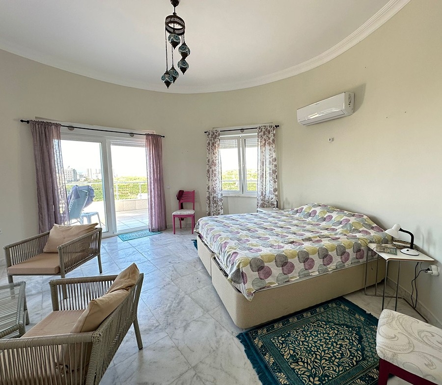 Ylellinen 3+1 Huvila upealla näköalalla, Alanya - Kargicak