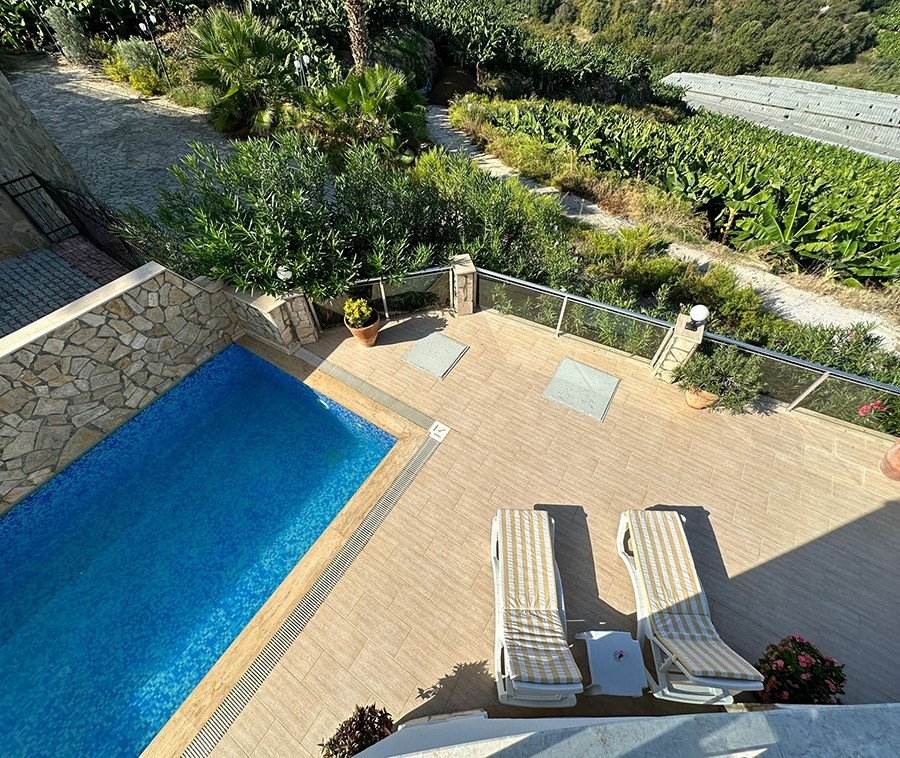 Ylellinen 3+1 Huvila upealla näköalalla, Alanya - Kargicak