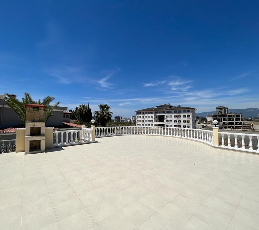 Lyxig 3+1 Villa med Fantastiskt Hav och Bergsutsikt i Mahmutlar, Alanya