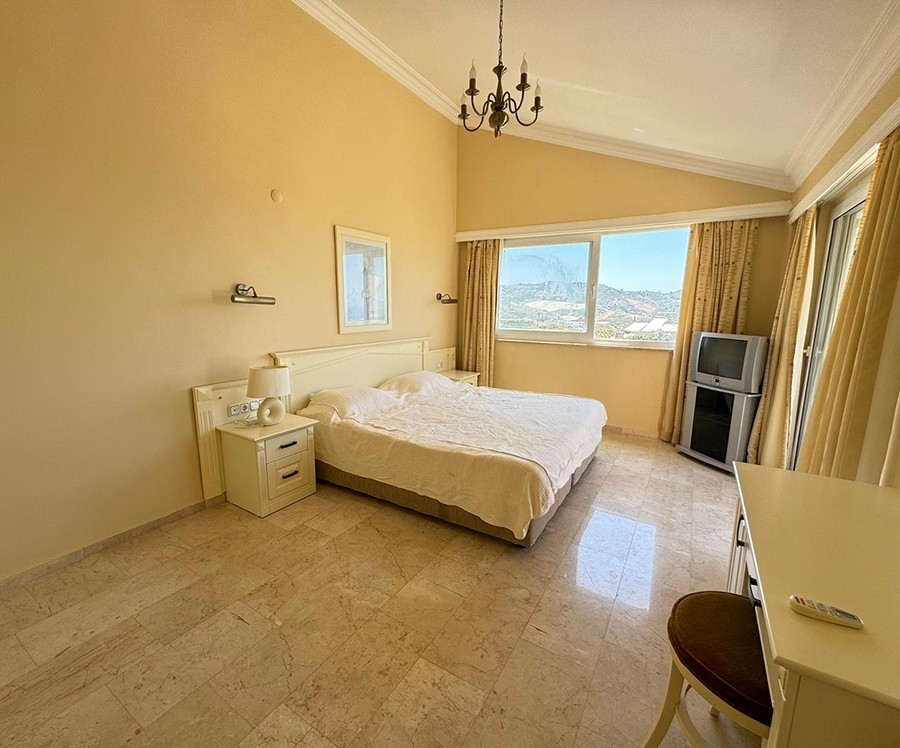 Lyxig 2+1 lägenhet med havs- och bergsutsikt, Alanya - Kargicak