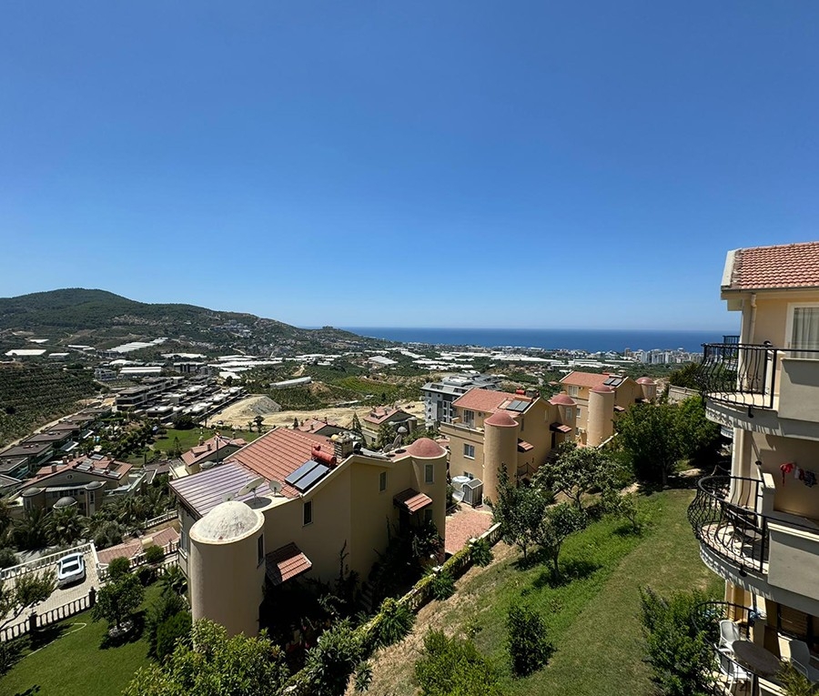 Lyxig 2+1 lägenhet med havs- och bergsutsikt, Alanya - Kargicak
