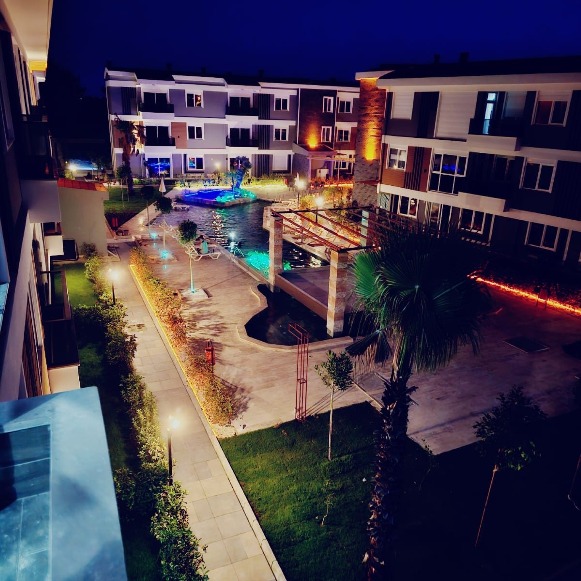 Luxuriöses 1+1 Apartment mit Pool und Fitness in Evrenseki