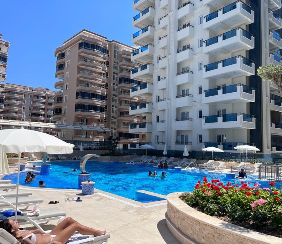 Lyxig 1+1 lägenhet med havs- och bergsutsikt i Alanya