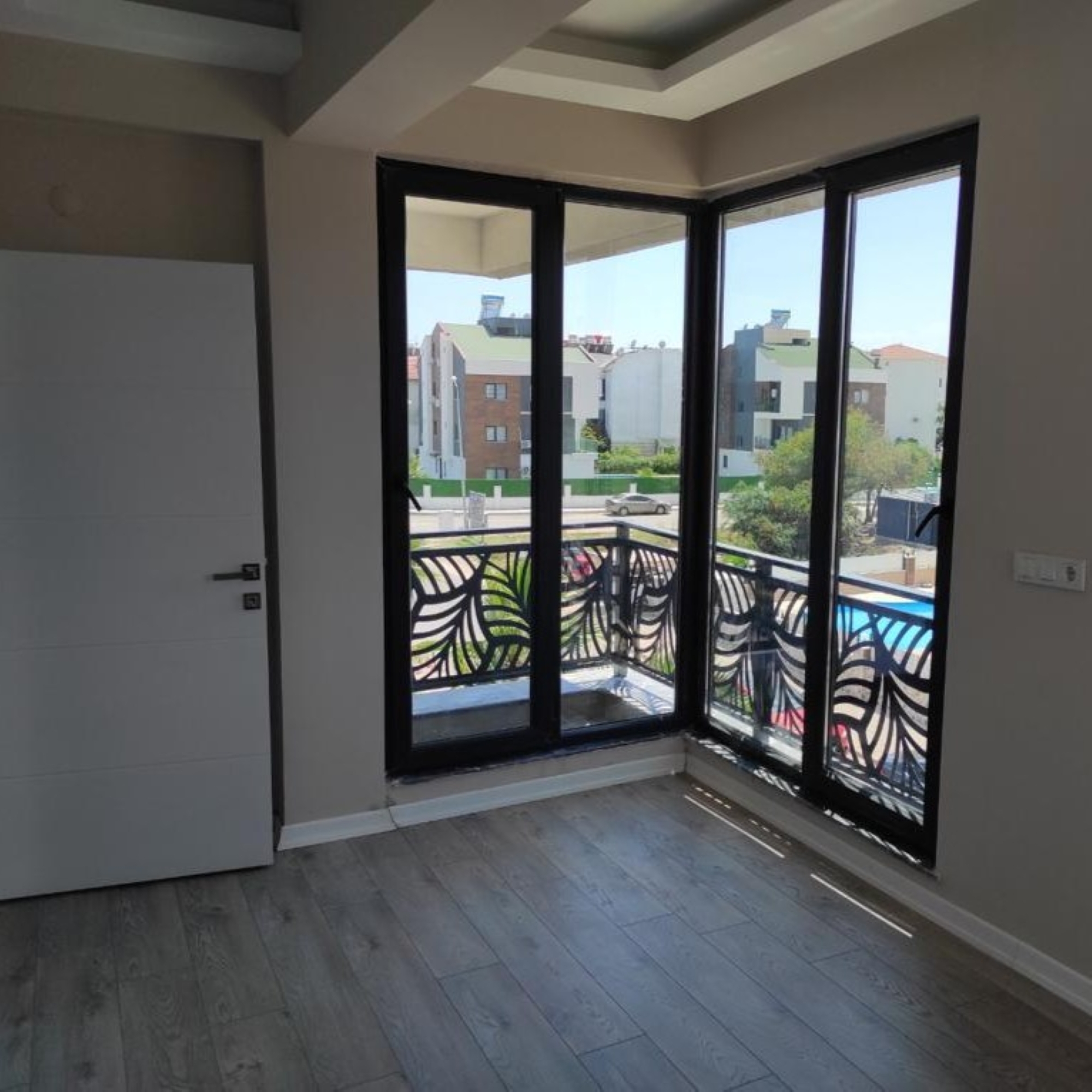 Luxuriöse 3+1 Wohnung mit Pool im Zentrum von Belek