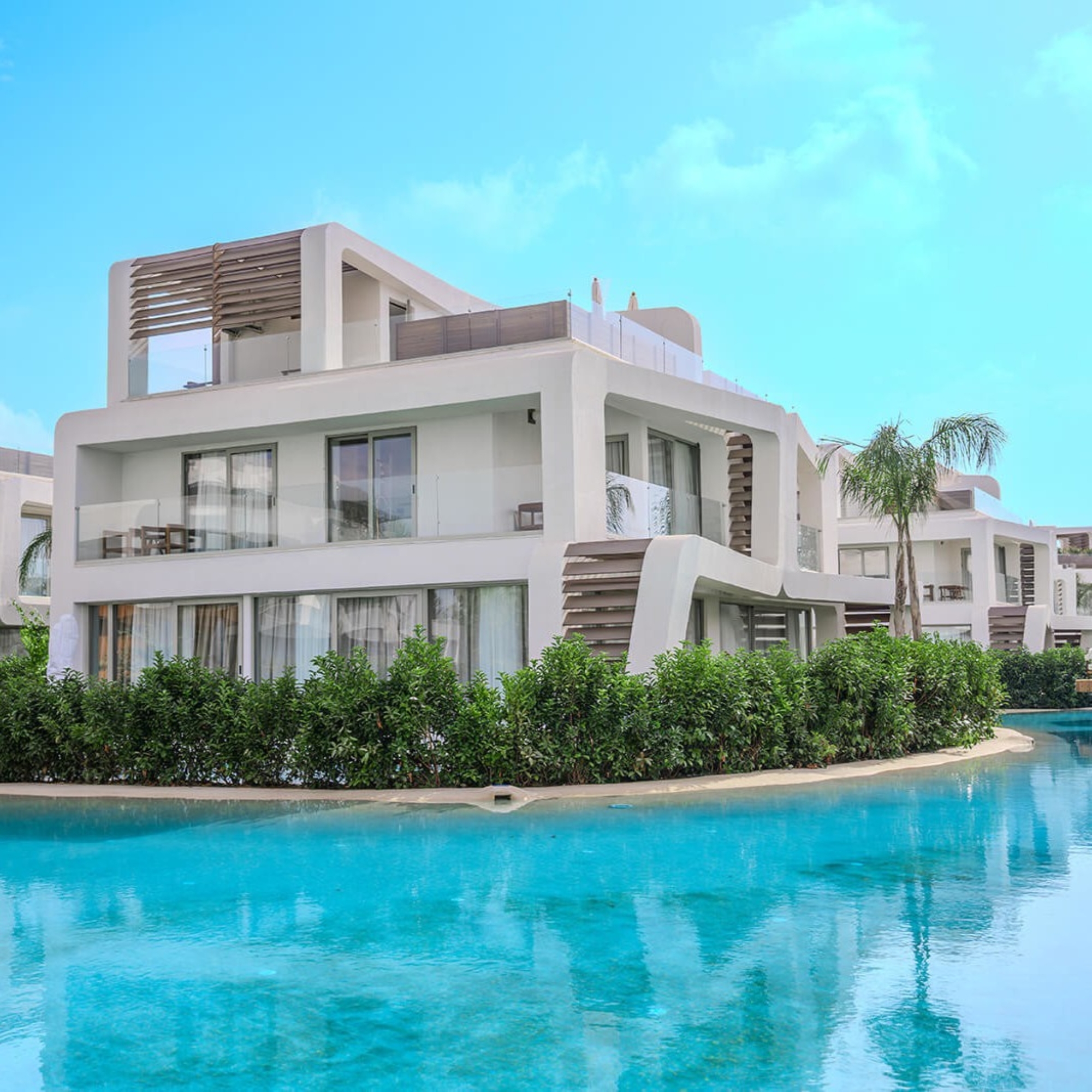 Luksuriøs 3+1 Villa med Basseng og Treningssenter i Belek Sentrum