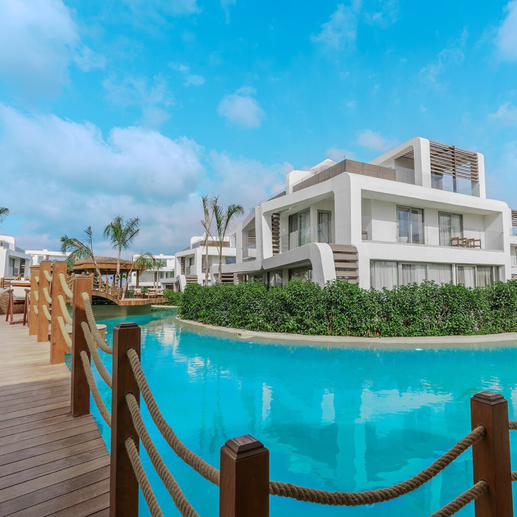 Luksuriøs 3+1 Villa med Basseng og Treningssenter i Belek Sentrum