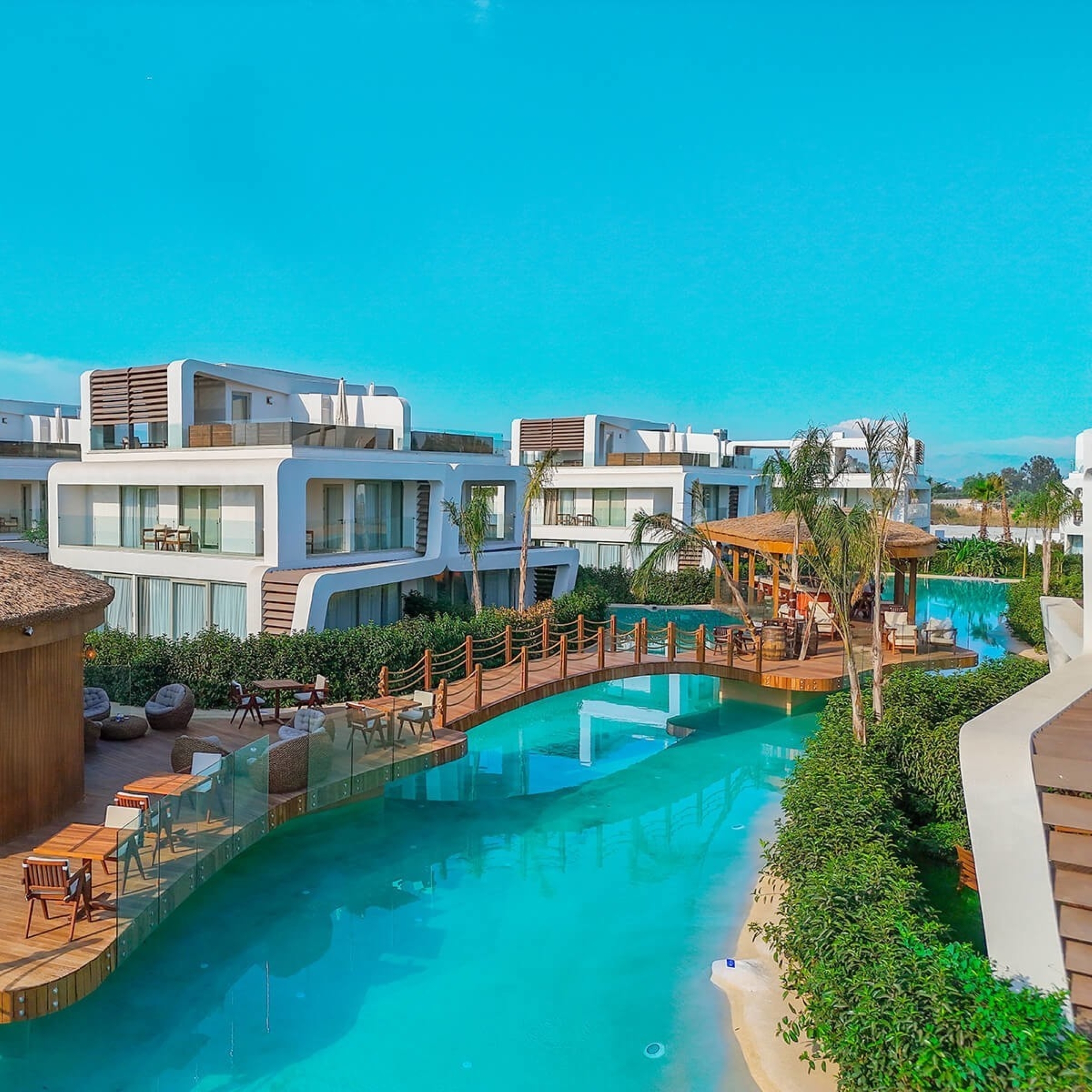 Luksuriøs 3+1 Villa med Basseng og Treningssenter i Belek Sentrum