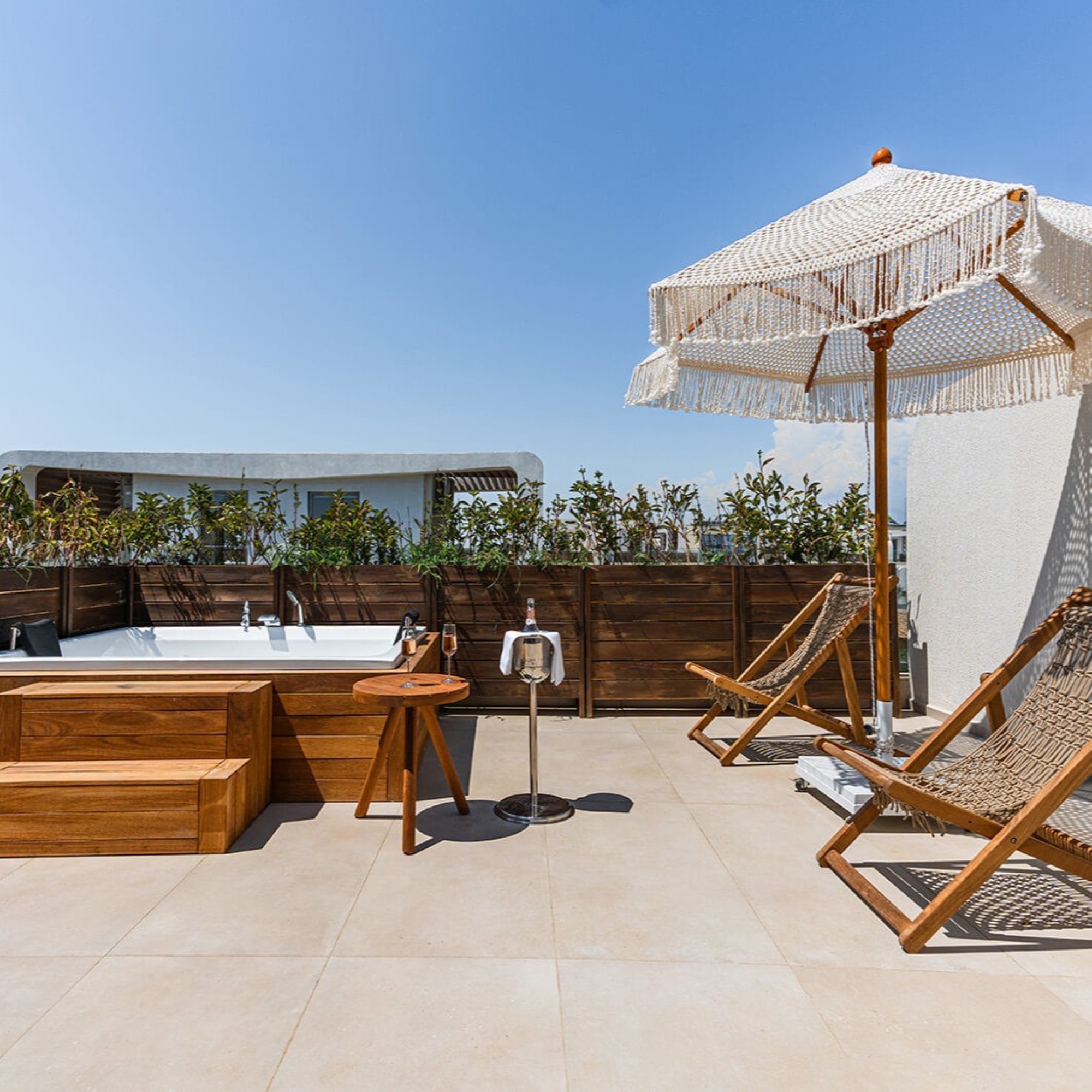 Luksuriøs 3+1 Villa med Basseng og Treningssenter i Belek Sentrum