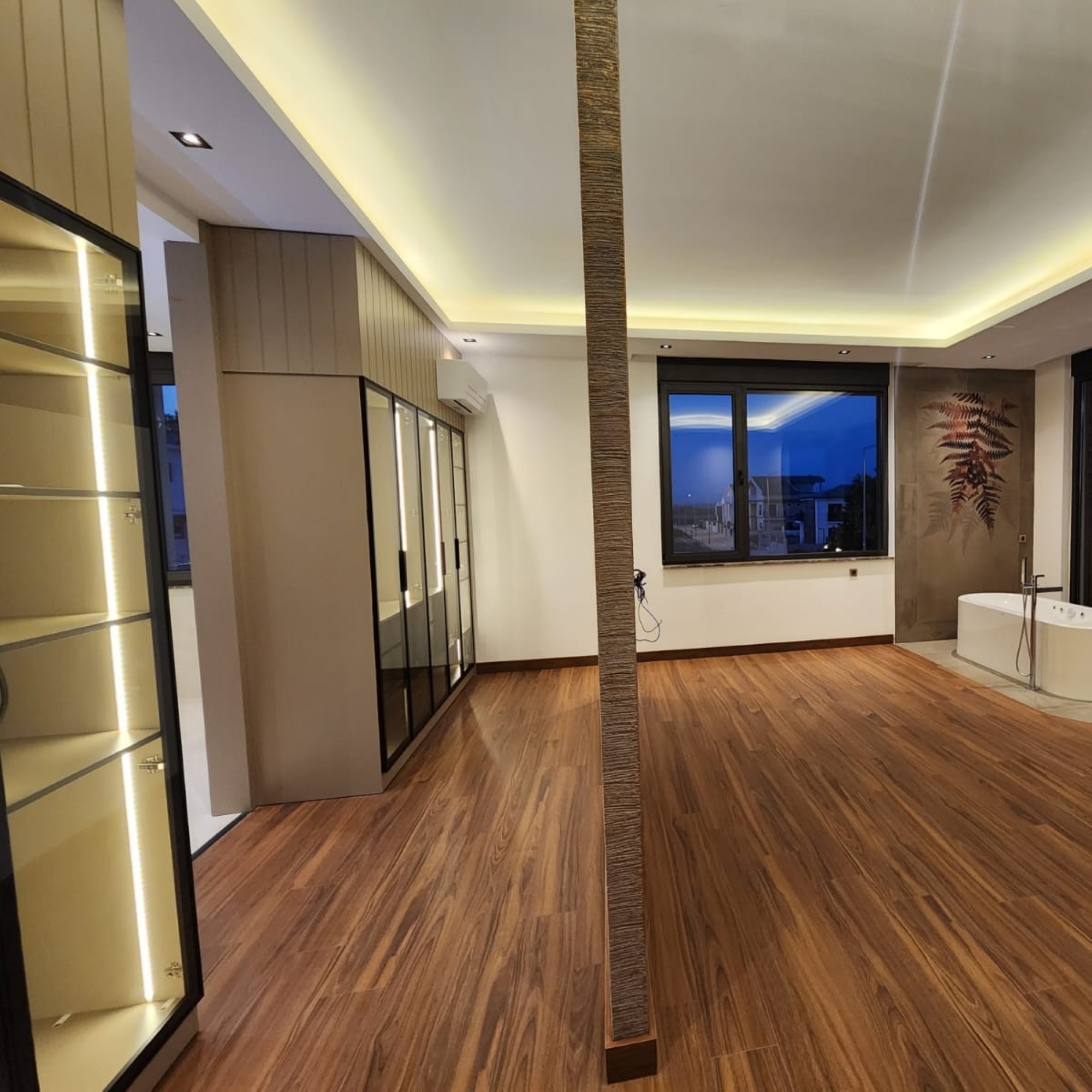 Romslig 4+1 Villa med Basseng & Lekeplass for Barn, BELEK Senter