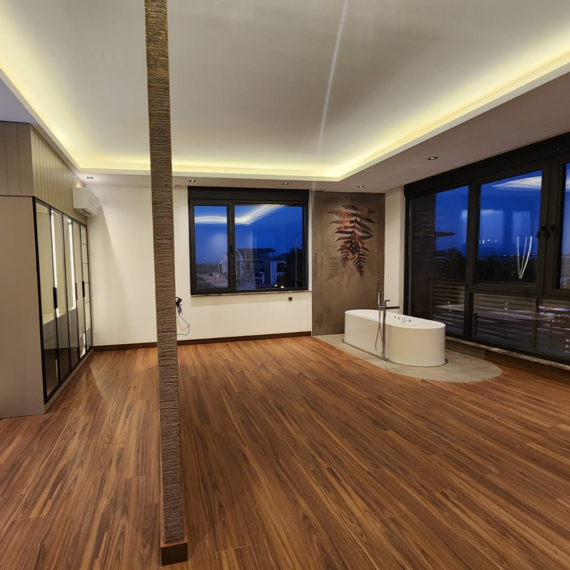 Romslig 4+1 Villa med Basseng & Lekeplass for Barn, BELEK Senter