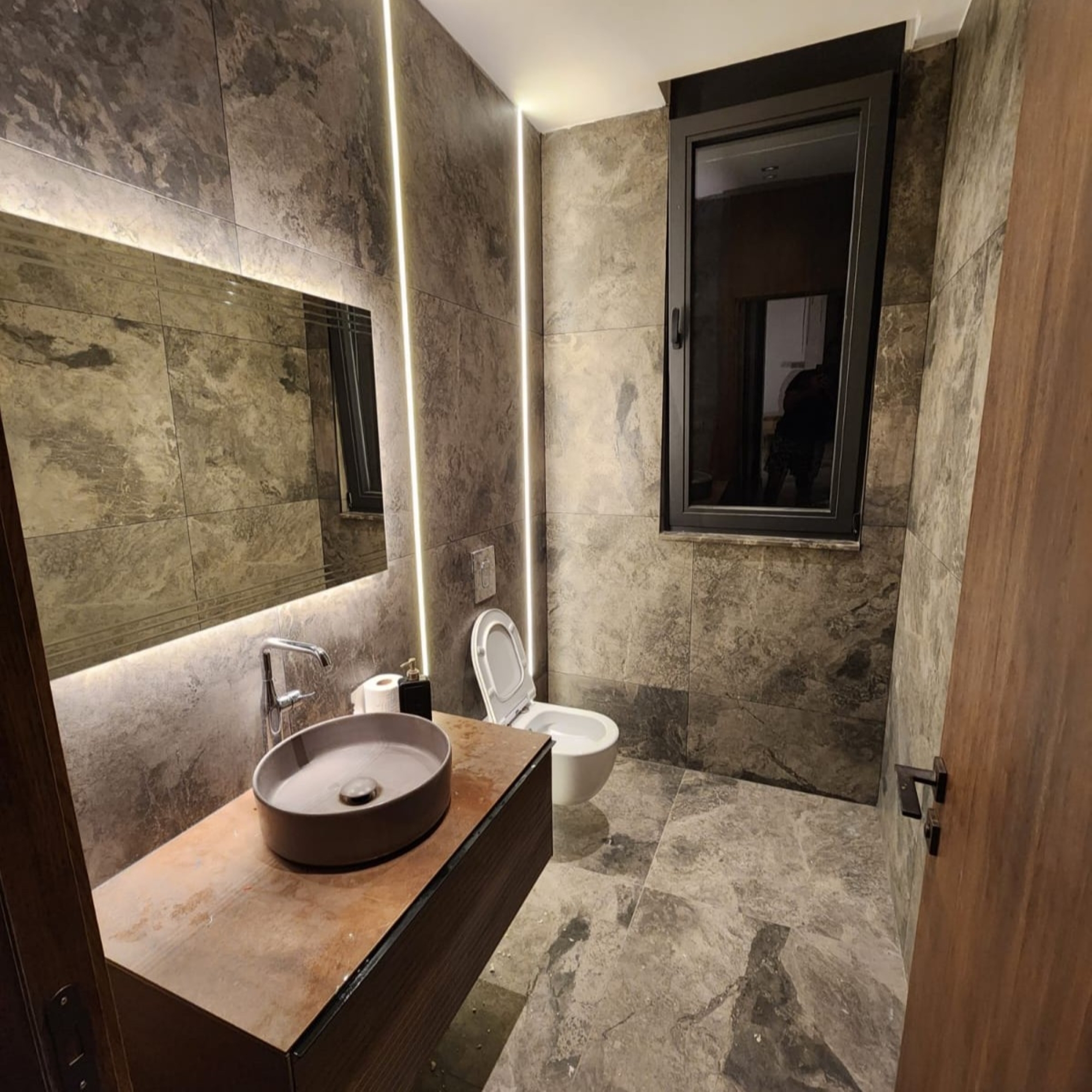 Romslig 4+1 Villa med Basseng & Lekeplass for Barn, BELEK Senter