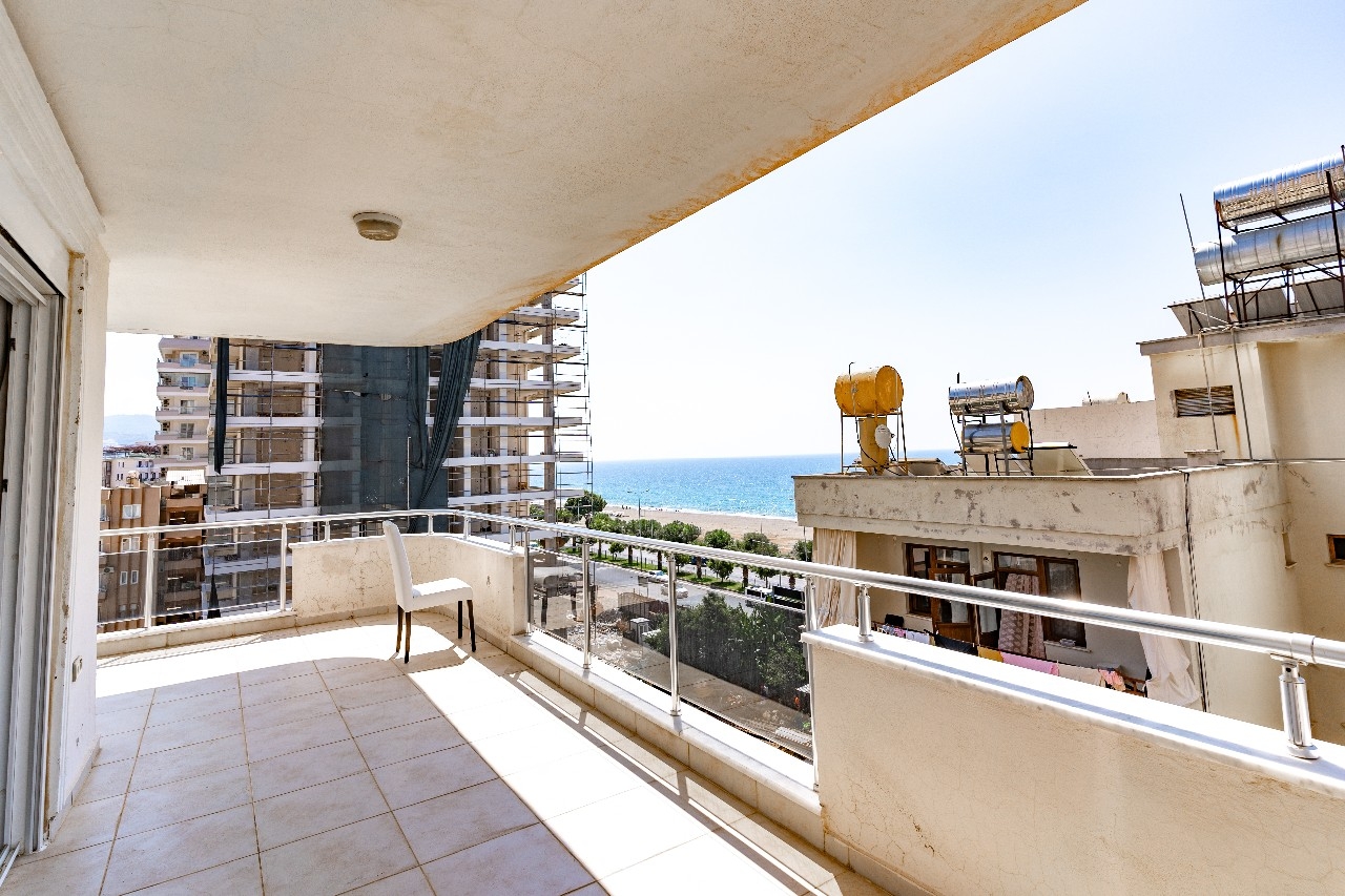 Luxury 2+1 Apartment with Stunning Views in Alanya