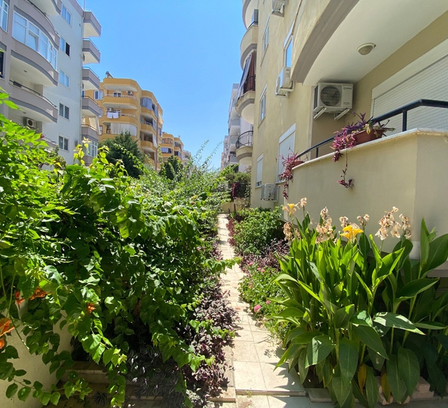 Luxury 2+1 Apartment with Mountain View in Mahmutlar