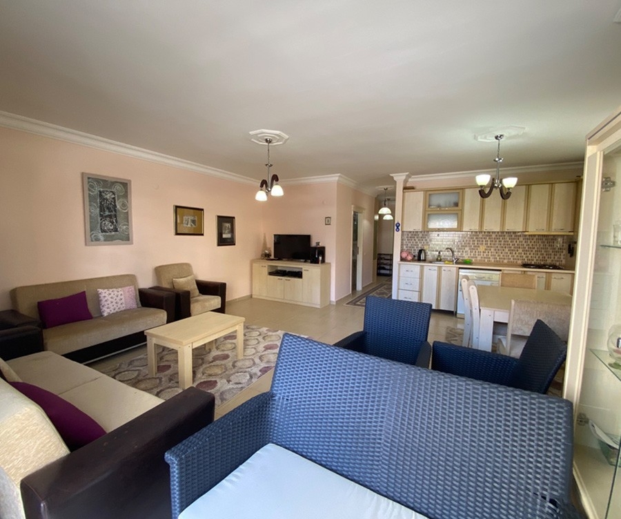 Luxury 2+1 Apartment with Mountain View in Mahmutlar