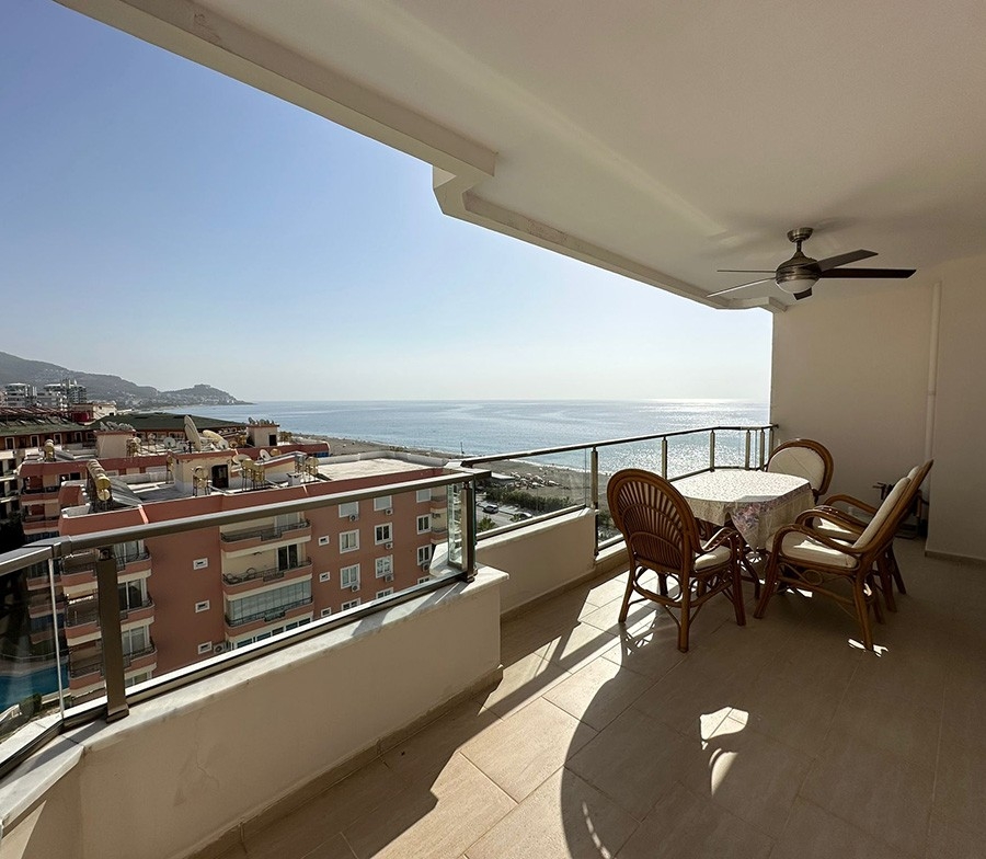 Luxuriöse 2+1 Wohnung mit Meerblick in Alanya